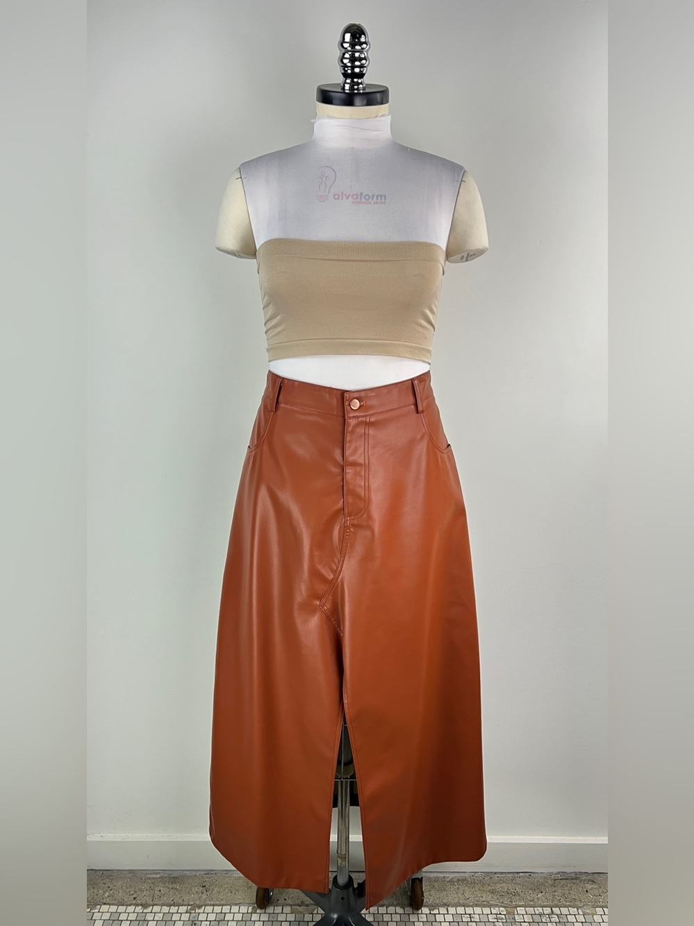 💚 3574. Faux Leather Maxi Skirt in Rust Brown